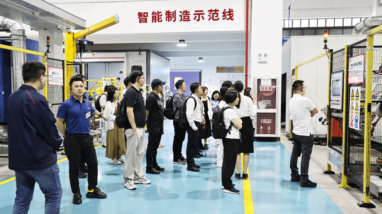 中欧国际工商学院EMBA2022级国内实境课程走进江苏旋乐吧spin8 中欧国际工商学院EMBA2022级国内实境课程走进江苏旋乐吧spin8